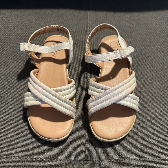 Girls Cat & Jack Sandals - Picture 2 of 11